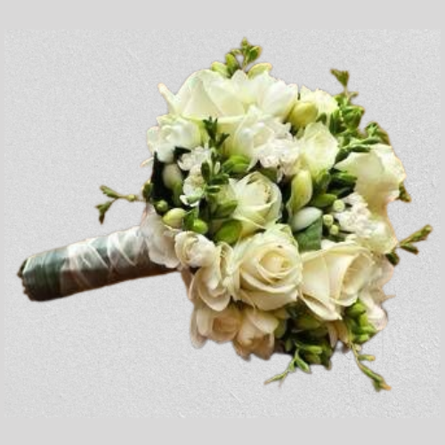 Bouquet de novia blanco con mini rosas.