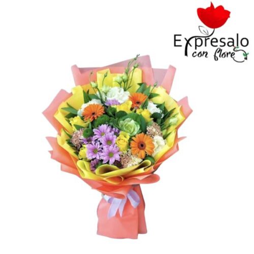 Arreglo con mix floral y papel fino