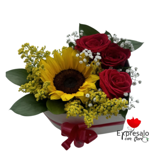 Box Corazón Con Rosas y Girasol